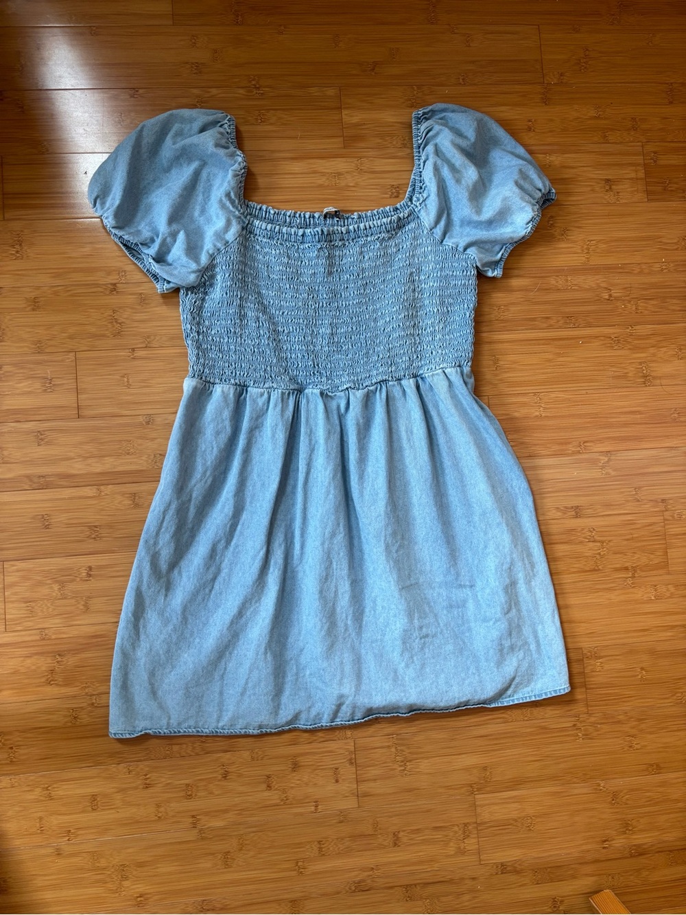 American Eagle Medium/Light Blue Short Puff Sleeve Dress size XL